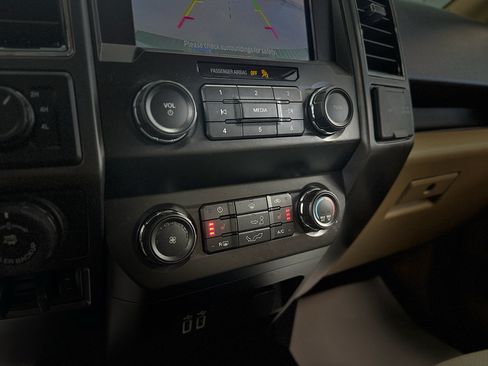 Used 2019 Ford F150 XLT w/ Equipment Group 302A Luxury AWD/4WD image 22