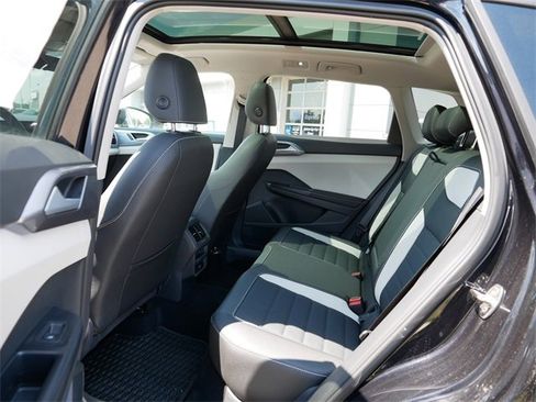 New 2025 Volkswagen Taos SEL image 8