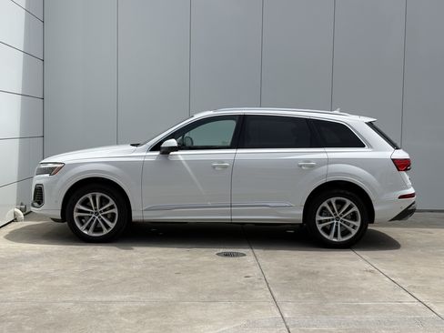 Used 2025 Audi Q7 3.0T Premium Plus AWD/4WD image 4