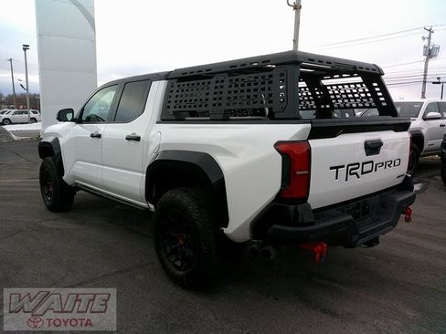 Used 2024 Toyota Tacoma TRD Pro image 7