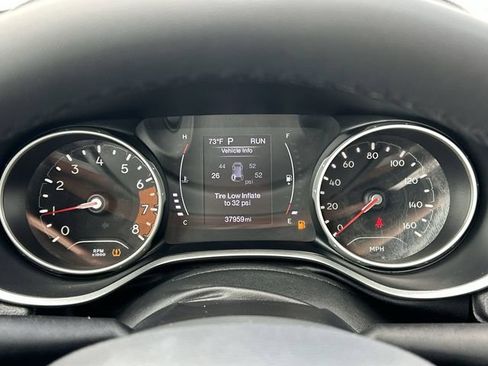 Certified 2021 Jeep Compass Latitude FWD image 29