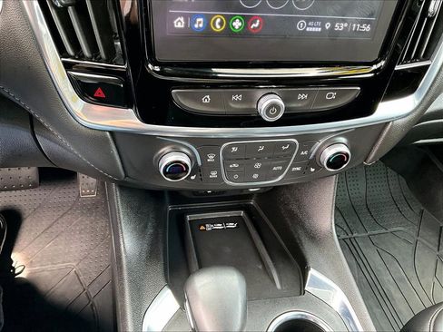 Used 2023 Chevrolet Traverse LT w/ LPO, Floor Liner Package AWD/4WD image 28