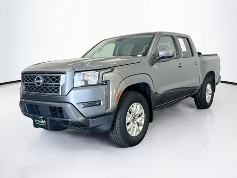 Used 2022 Nissan Frontier SV w/ Technology Package AWD/4WD image 3