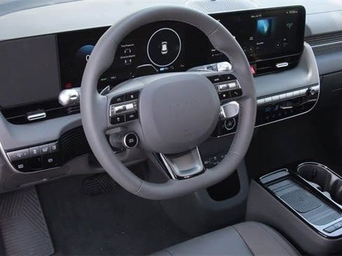 Certified 2025 Hyundai Ioniq 5 SEL image 8