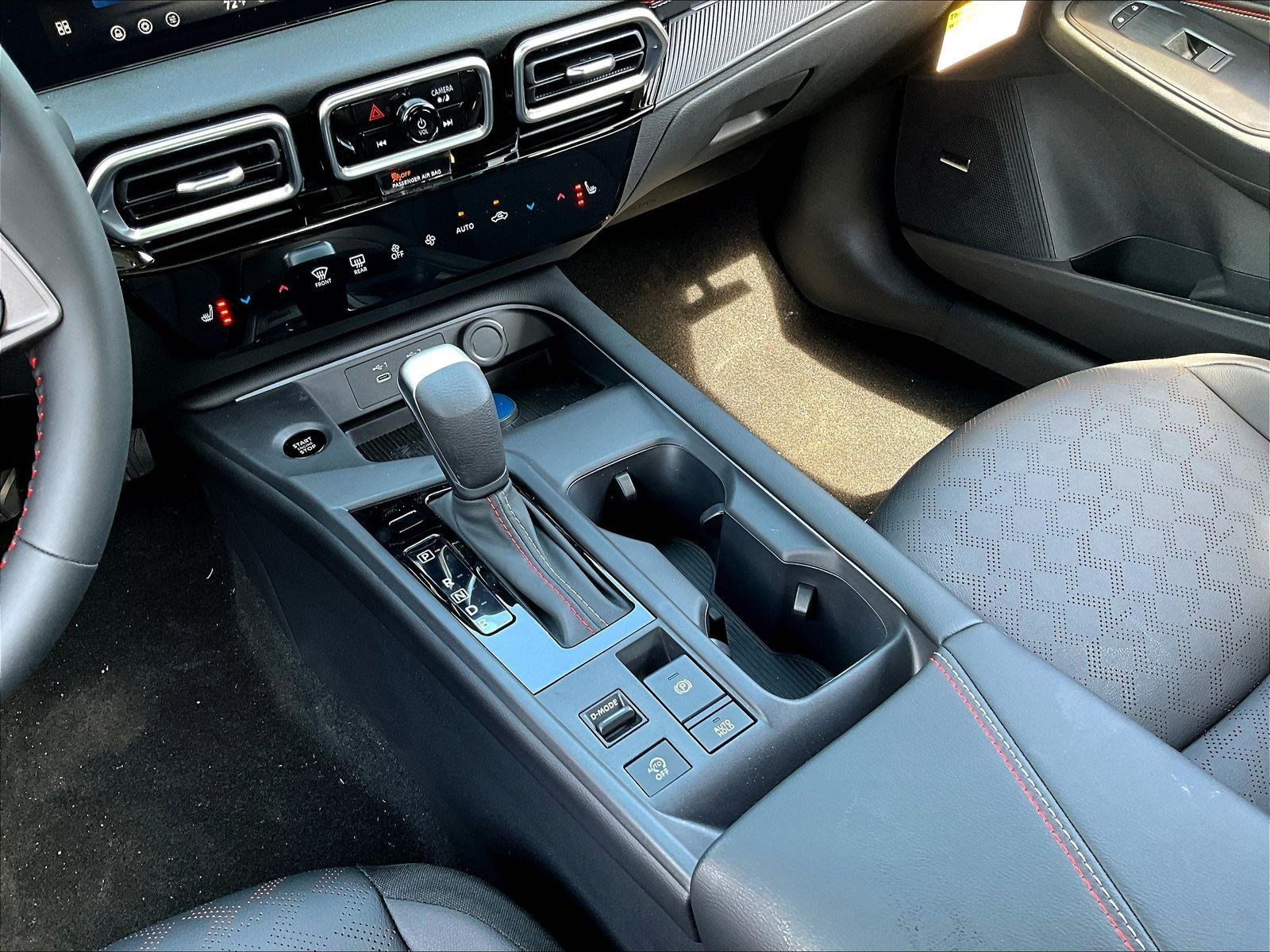 New 2027 Nissan Sentra SR w/ SR Premium Package FWD image 12