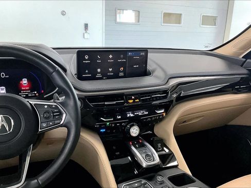 Used 2023 Acura MDX SH-AWD w/ Advance Package image 14