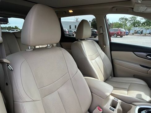 Used 2016 Nissan Rogue SL w/ SL Premium Package FWD image 44