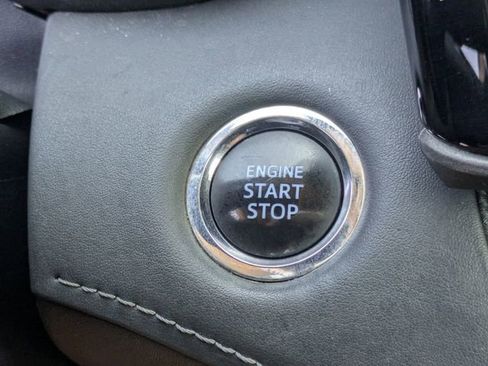 Used 2022 Toyota Highlander XLE image 20