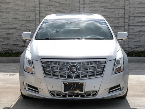 Used 2015 Cadillac XTS Platinum AWD/4WD image 3