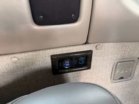 Used 2023 Chevrolet Express 2500 Extended RWD image 39