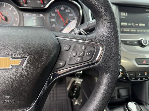 Used 2018 Chevrolet Cruze LT w/ LT Fleet Convenience Package image 19
