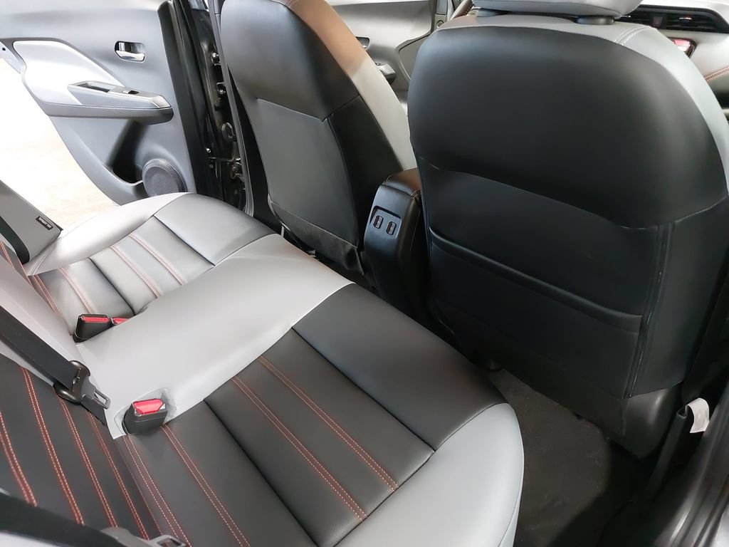 Certified 2023 Nissan Kicks SR w/ SR Premium Package FWD image 11