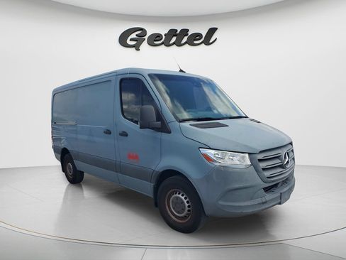 Used 2021 Mercedes-Benz Sprinter 2500 image 2