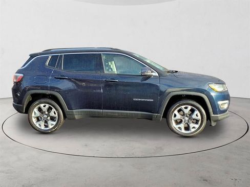 Used 2019 Jeep Compass Limited image 4