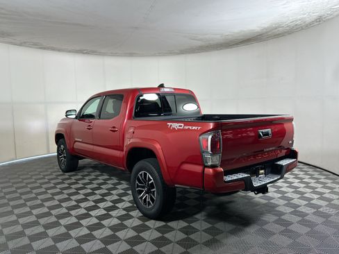 Used 2020 Toyota Tacoma TRD Sport RWD image 5