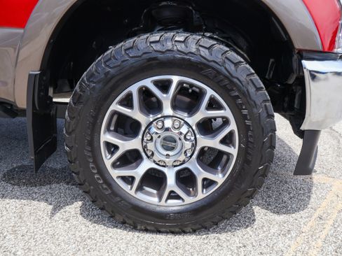 Used 2022 Ford F250 Lariat w/ Lariat Value Package AWD/4WD image 32