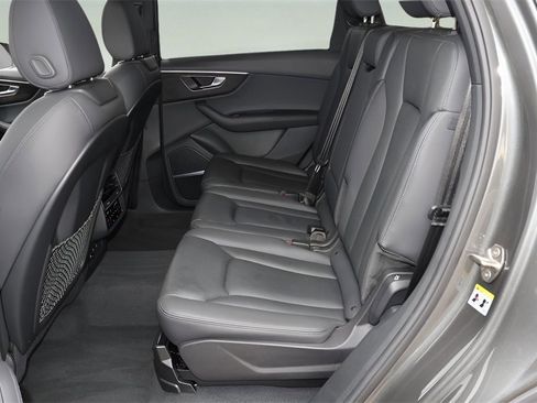 Used 2023 Audi Q7 2.0T Premium Plus w/ Premium Plus Package image 10