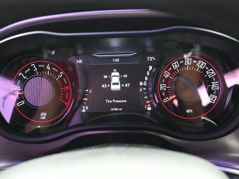 Used 2022 Dodge Challenger R/T w/ Plus Package image 12