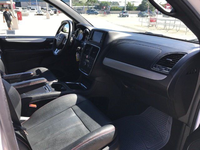 Used 2016 Dodge Grand Caravan R/T FWD image 6