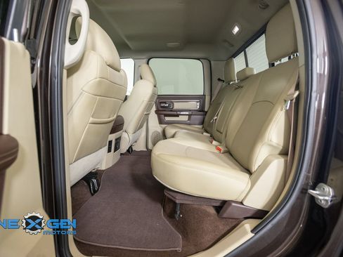 Used 2017 RAM 2500 Laramie w/ Convenience Group AWD/4WD image 28