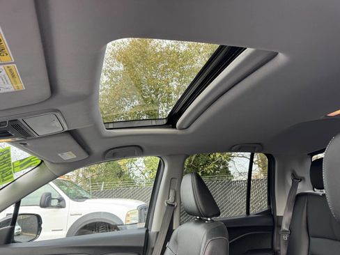 Used 2022 Honda Ridgeline RTL-E image 11