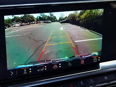 New 2026 GMC Sierra 1500 SLT image 14