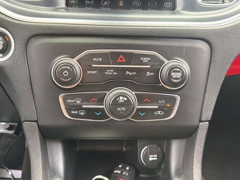 Used 2018 Dodge Charger GT AWD/4WD image 25