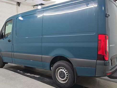 Used 2024 Mercedes-Benz Sprinter 2500 image 6