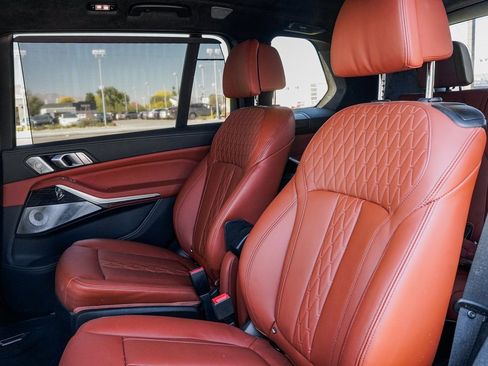 Certified 2025 BMW X7 M60i image 19