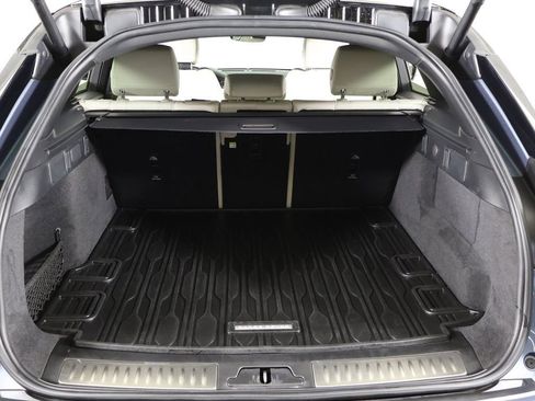 Used 2023 Land Rover Range Rover Velar R-Dynamic S image 23