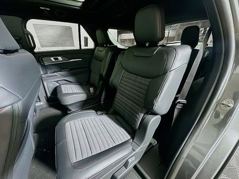 New 2026 Ford Explorer ST-Line image 18