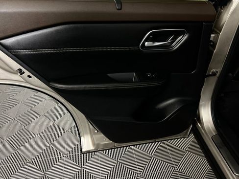 Used 2023 Nissan Rogue Platinum w/ Platinum Premium Package image 27