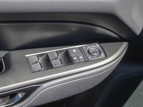Used 2025 Lexus NX 250 FWD image 18