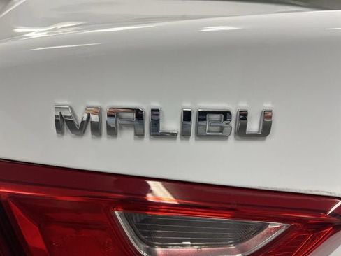 Certified 2017 Chevrolet Malibu LS FWD image 28