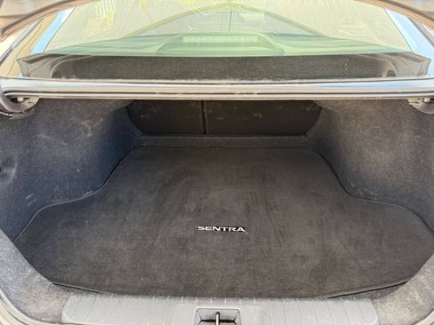 Used 2025 Nissan Sentra SV FWD image 31