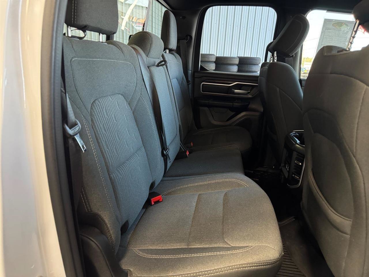 Used 2021 RAM 1500 Big Horn AWD/4WD image 40