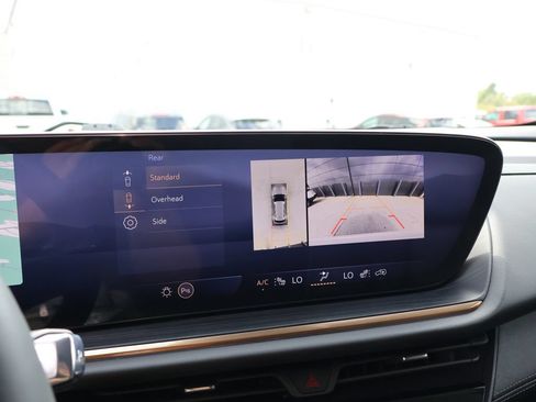 Used 2025 Buick Envision Avenir AWD/4WD image 34