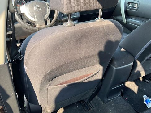 Used 2011 Nissan Rogue S AWD/4WD image 19