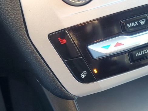 Used 2024 Ford Explorer XLT w/ Equipment Group 202A image 24