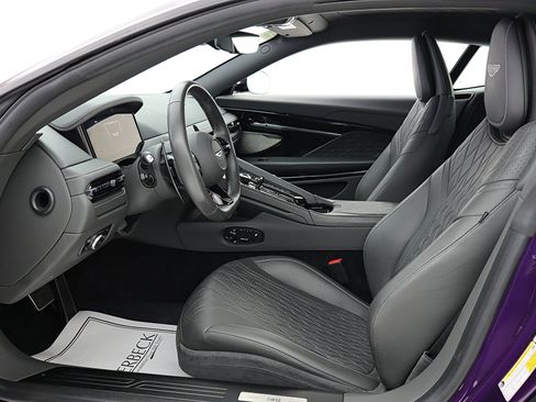Used 2024 Aston Martin DB12 Coupe RWD image 37