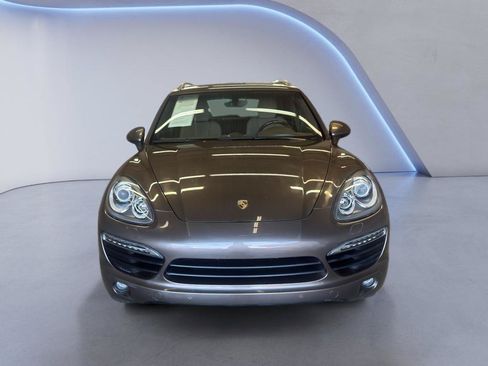 Used 2012 Porsche Cayenne S AWD/4WD image 2