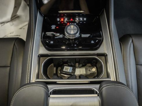 New 2026 Jeep Grand Wagoneer L 4WD image 27