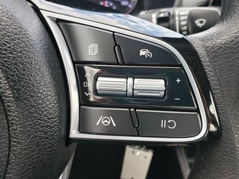 Certified 2024 Kia Forte LXS FWD image 25