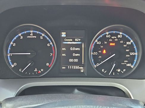 Used 2018 Toyota RAV4 LE FWD image 11