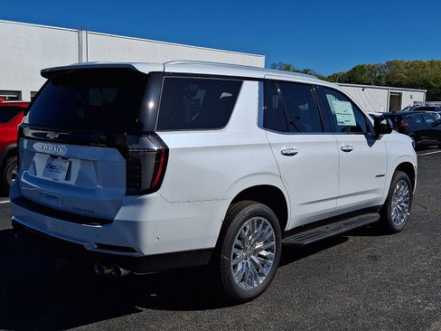 New 2026 Chevrolet Tahoe Premier w/ Sun And Tow Package AWD/4WD image 5