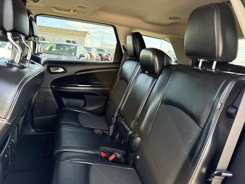 Used 2017 Dodge Journey Crossroad w/ Popular Equipment Group FWD image 17