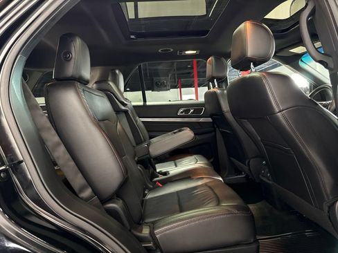 Used 2016 Ford Explorer Sport w/ Equipment Group 401A AWD/4WD image 29