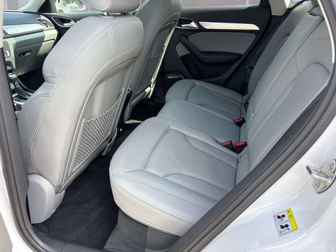 Used 2018 Audi Q3 2.0T Premium Plus w/ Premium Plus Package AWD/4WD image 10