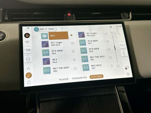 Certified 2025 Land Rover Range Rover Evoque Dynamic SE image 11