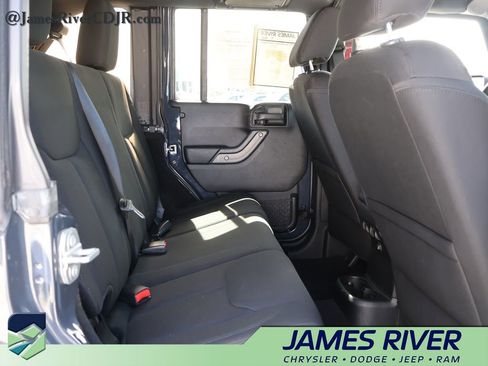Used 2017 Jeep Wrangler Unlimited Sport w/ Quick Order Package 24S AWD/4WD image 12